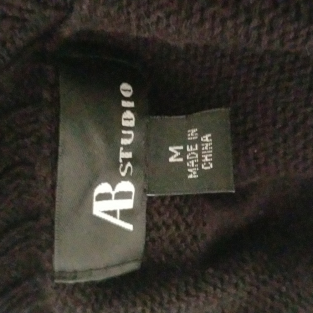 Sweater/Cardigan - Picture 4 of 4